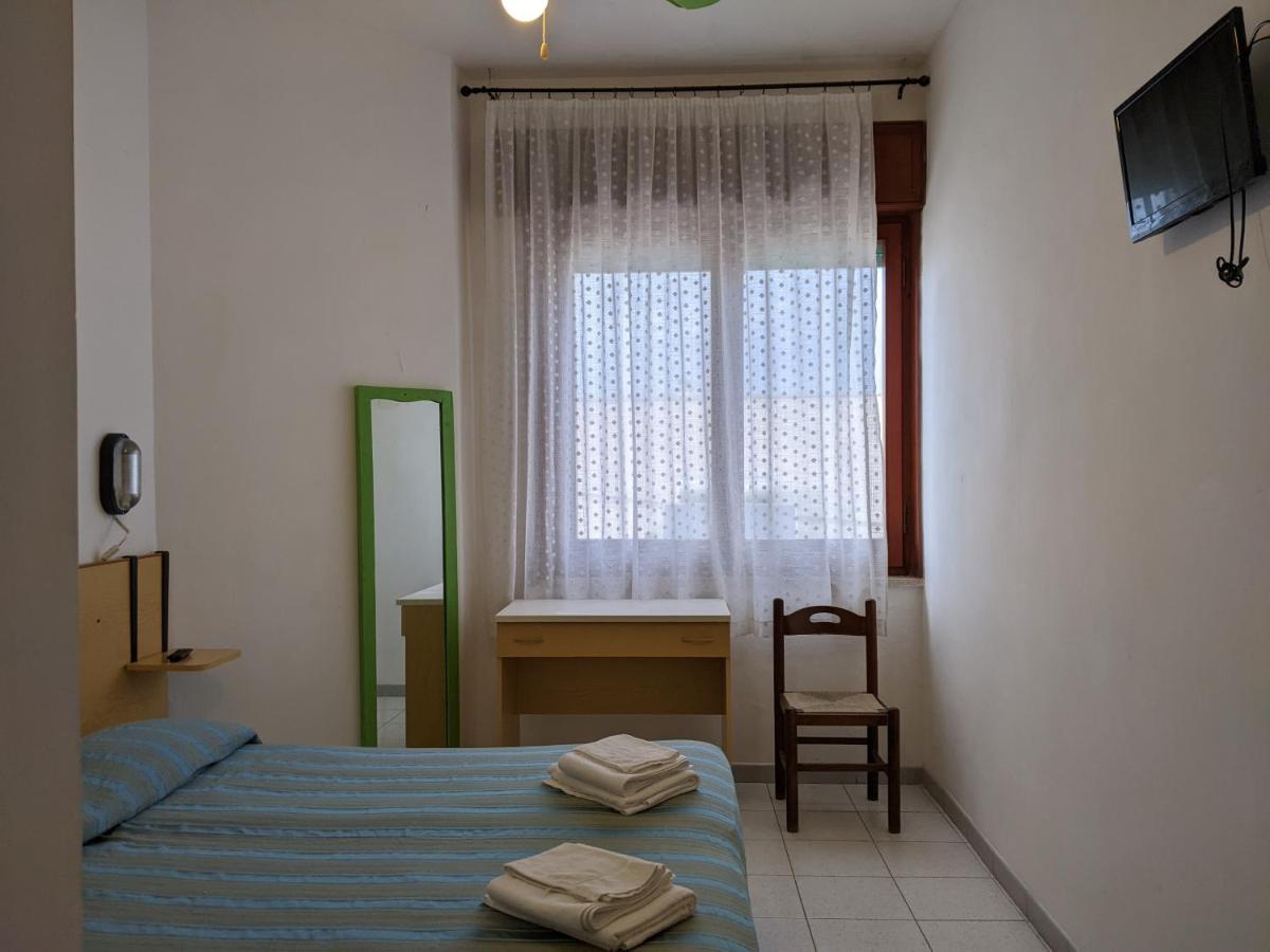 Albergo Casa Del Turista Torre dell'Orso Ngoại thất bức ảnh
